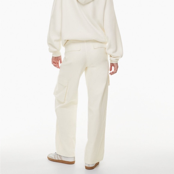 Aritzia TNA Picture Light Birch Cargo Pants Size 6 - Picture 6 of 9